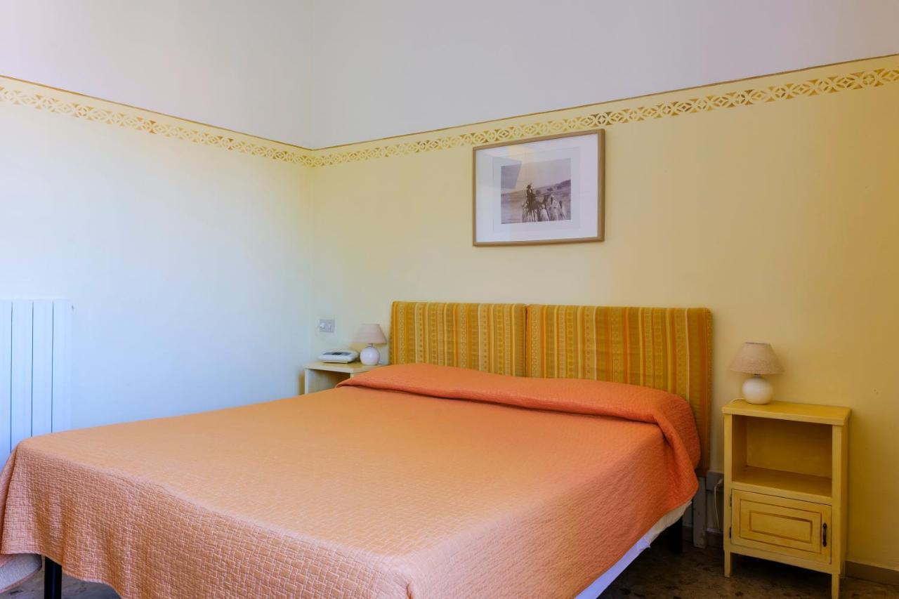 Hotel Club I Pini - Residenza D'Epoca In Versilia Лідо-ді-Камайоре Екстер'єр фото
